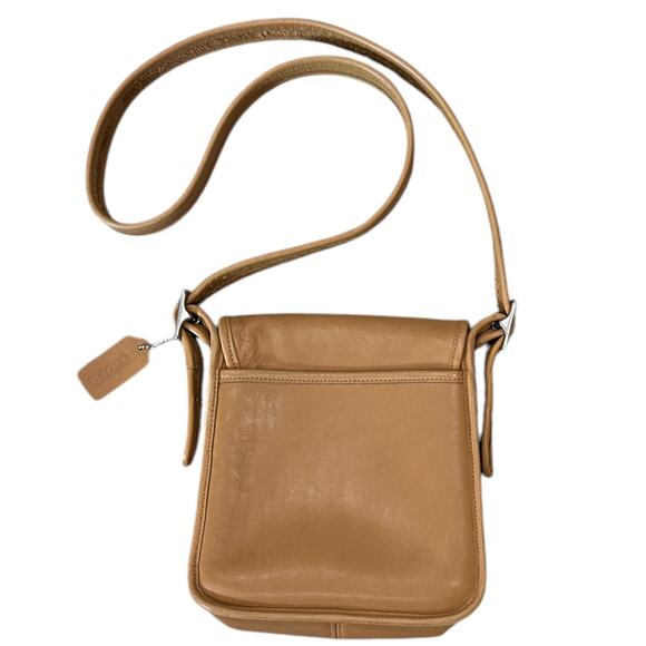 Vintage Coach 9145 Classic Legacy Studio Flap Bag in Camel - Picture 5 of 12